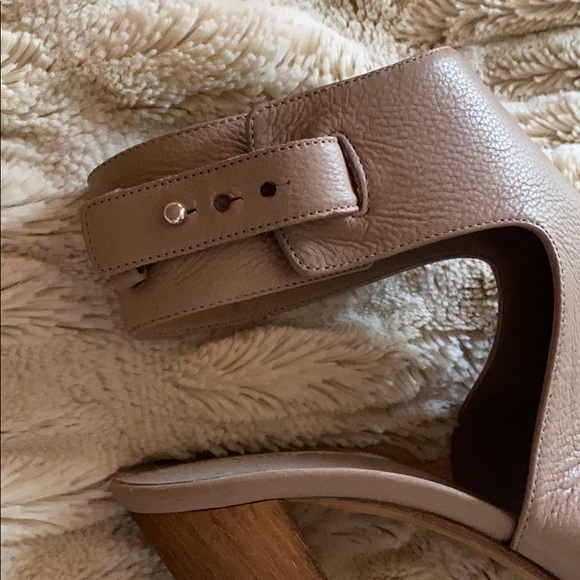 Vince Heels - Picture 5 of 7